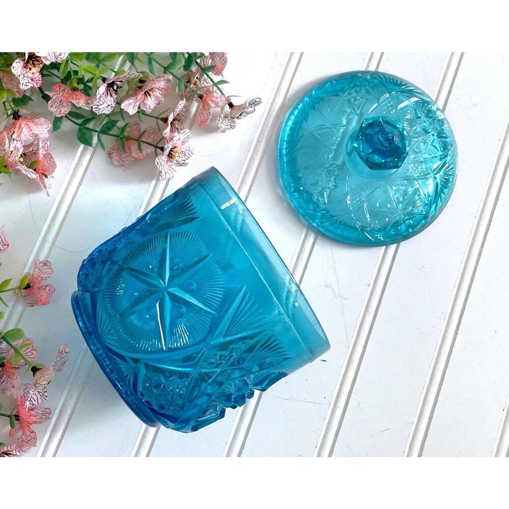 Vintage Kemple Wheaton COVERED JAR Turquoise Blue Yutec Star Fan Glass Sawtooth